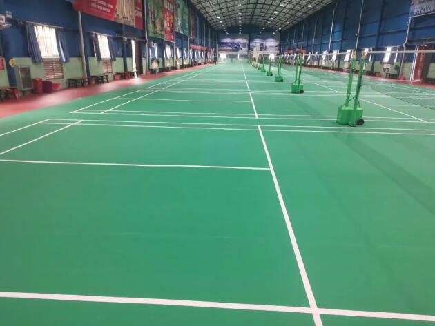 Rubber Badminton Court Maintenance